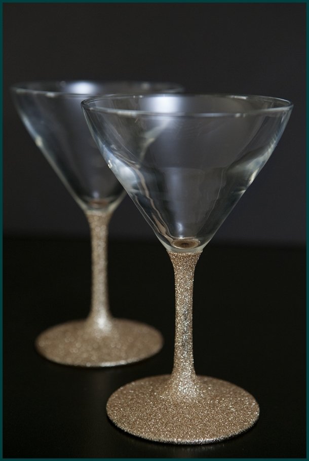 ST_DIY_glittered_wine_champagne_glasses_0012-vert