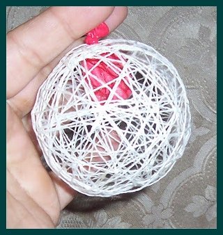 string ball 013-vert
